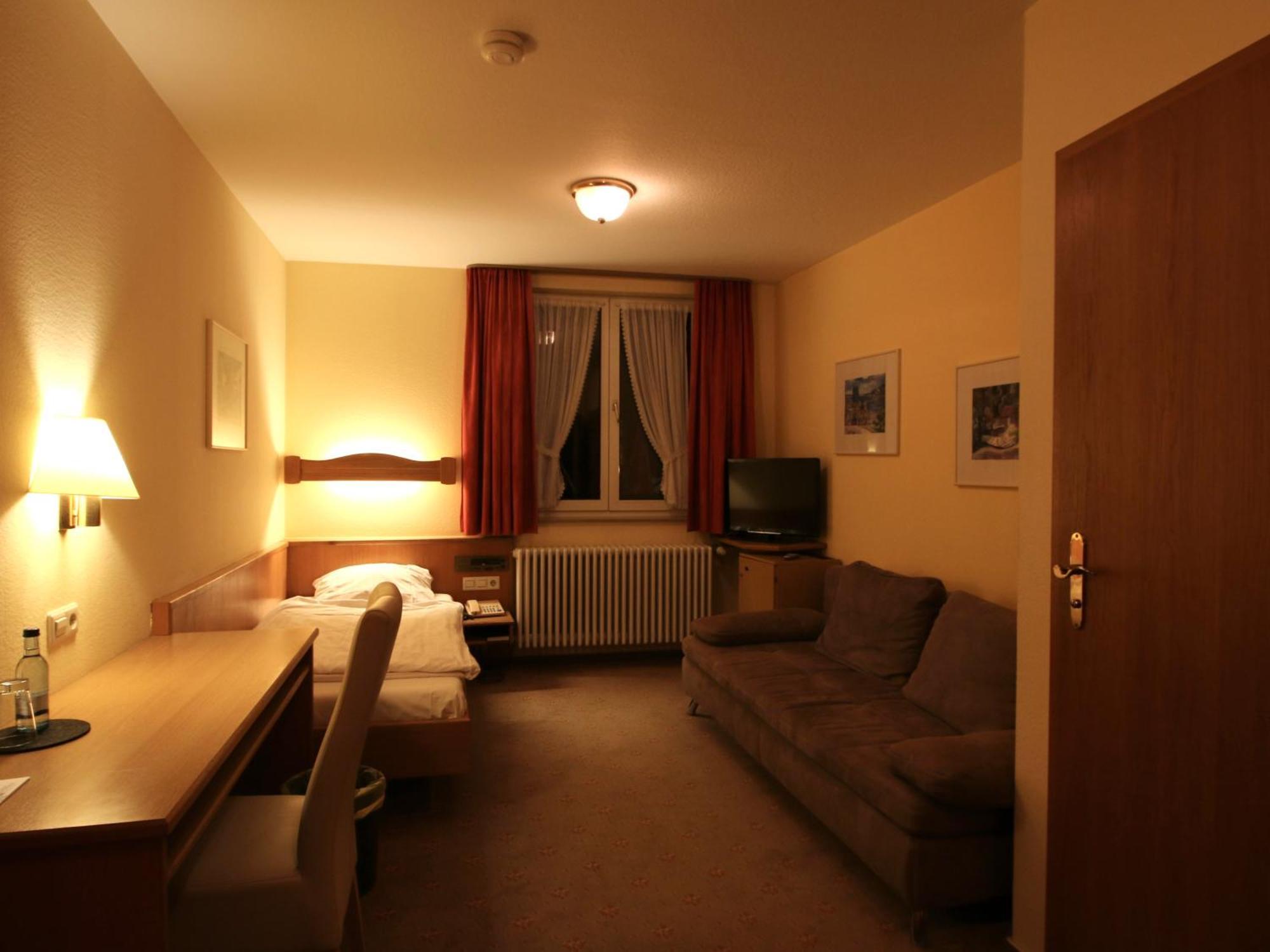 Hotel Gasthof Baeren Weingarten  Luaran gambar